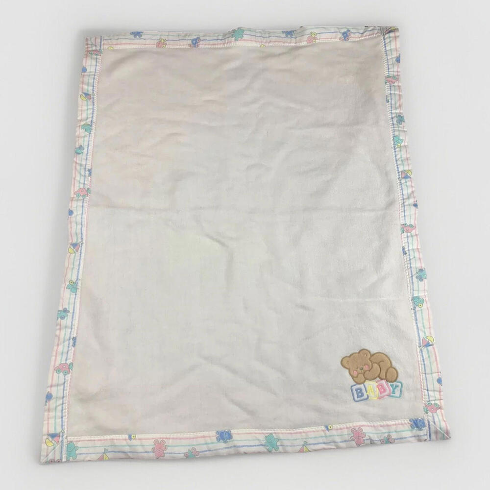 Vintage Cuddle Time Baby White Blanket Acrylic Brown Bear Applique Silk Binding
